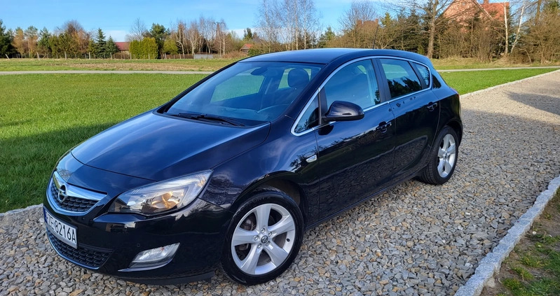 Opel Astra cena 27900 przebieg: 158500, rok produkcji 2010 z Kowalewo Pomorskie małe 106